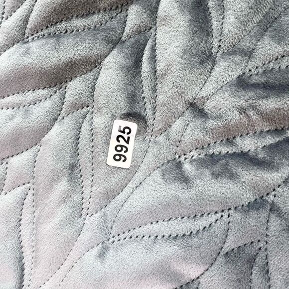 World Market Jacket Womens Small/Medium Polyester Silver Funnel Neck Lounge Ponc - Picture 9 of 9